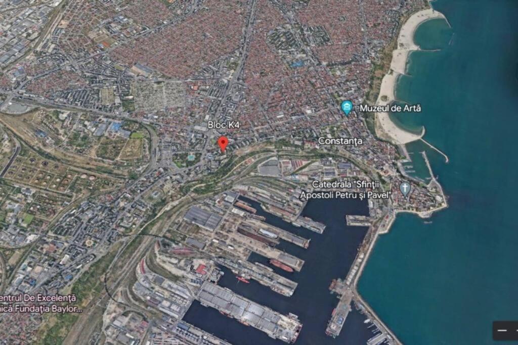 Port View Studio-Constanta Exterior photo